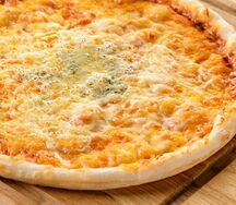 Пицца Четыре сыра 