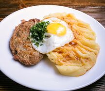 Бифштекс с пюре