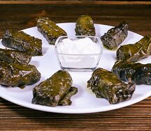 Долма со сметаной