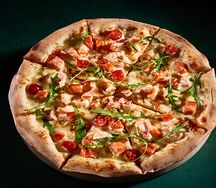 С лососем и тигровой креветкой