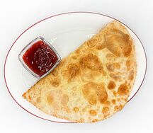 Чебурек с говядиной и кинзой