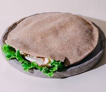 Пита цельнозерновая с курицей
