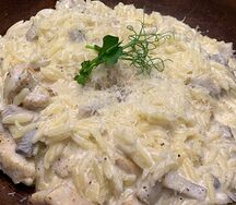 Паста орзо с грибами и курицей