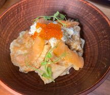 Блины с семгой, красной икрой и сыром страчателла