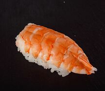 Суши с креветкой