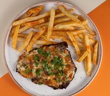 Мясо по-французски с фри