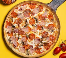 Пицца мега мясная