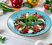 Салат капрезе