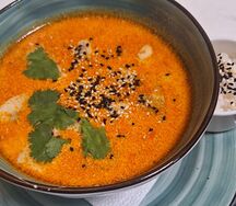 Том ям с морепродуктами 