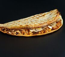 Пицца с курицей и грибами