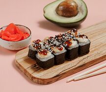 Запеченный классический ролл с огурцом