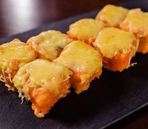 Ролл запеченный снежный краб