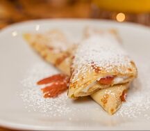 Блин с творогом и курагой