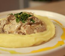 Бефстроганов с грибами