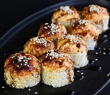 Запеченный ролл с курицей