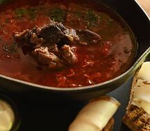 Борщ с растомлённой говядиной
