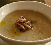 Крем суп с белыми грибами и трюфельным маслом