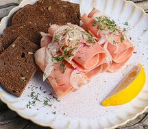 Строганина из пеламиды