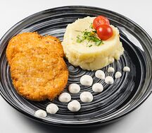 Крокеты из лосося с картофельным пюре