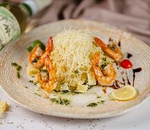 Паста с тигровыми креветками