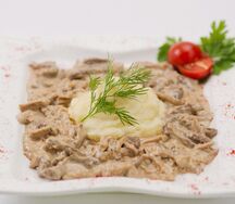 Бефстроганов с грибами