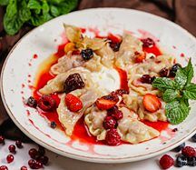 Вареники с вишней