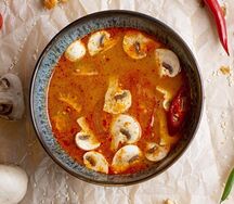 Суп Том ям с курицей