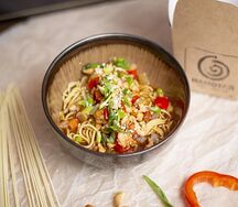 Фирменная лапша Дан Дан с бульоном