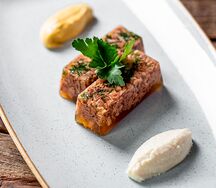 Холодец с хреном и горчицей