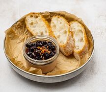 Паштет куриный с черной смородиной