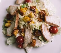 Салат цезарь