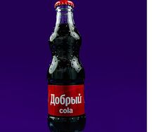 Добрый Cola в стекле