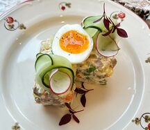 Оливье с говяжьим языком