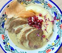 Томленный язык с картофельным пюре