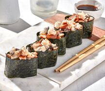 Гункан креветкой