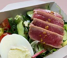 С тунцом и овощами 