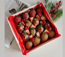 Новогодний набор Молочный с ягодами