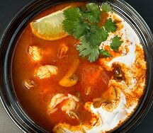 Том ям с курицей