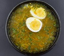 Бульон куриный с яйцом