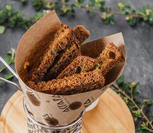 Гренки чесночные с соусом тартар