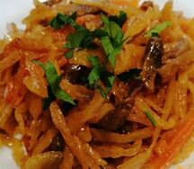 Капуста, тушенная с грибами
