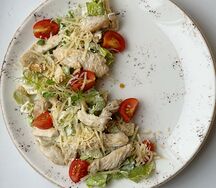 Цезарь с курицей
