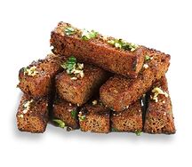 Бородинские гренки с сырным соусом