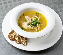 Куриный суп с лапшой