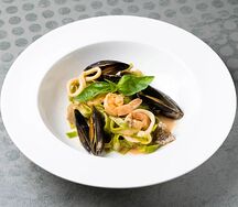 Феттуччине с морепродуктами