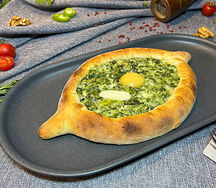 Хачапури по-аджарски со шпинатом