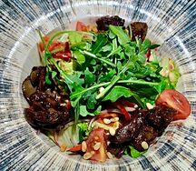 Салат с куриной печенью