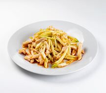 Куриное филе с огурцом