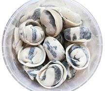 Белый бык черное ухо