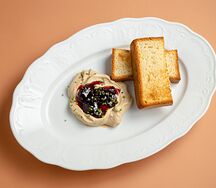 Паштет из куриной печени с вишневым вареньем